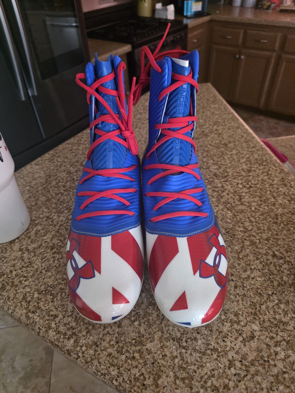 NEW Under Armour Mens Blue & Red Football Cleats SZ 13
